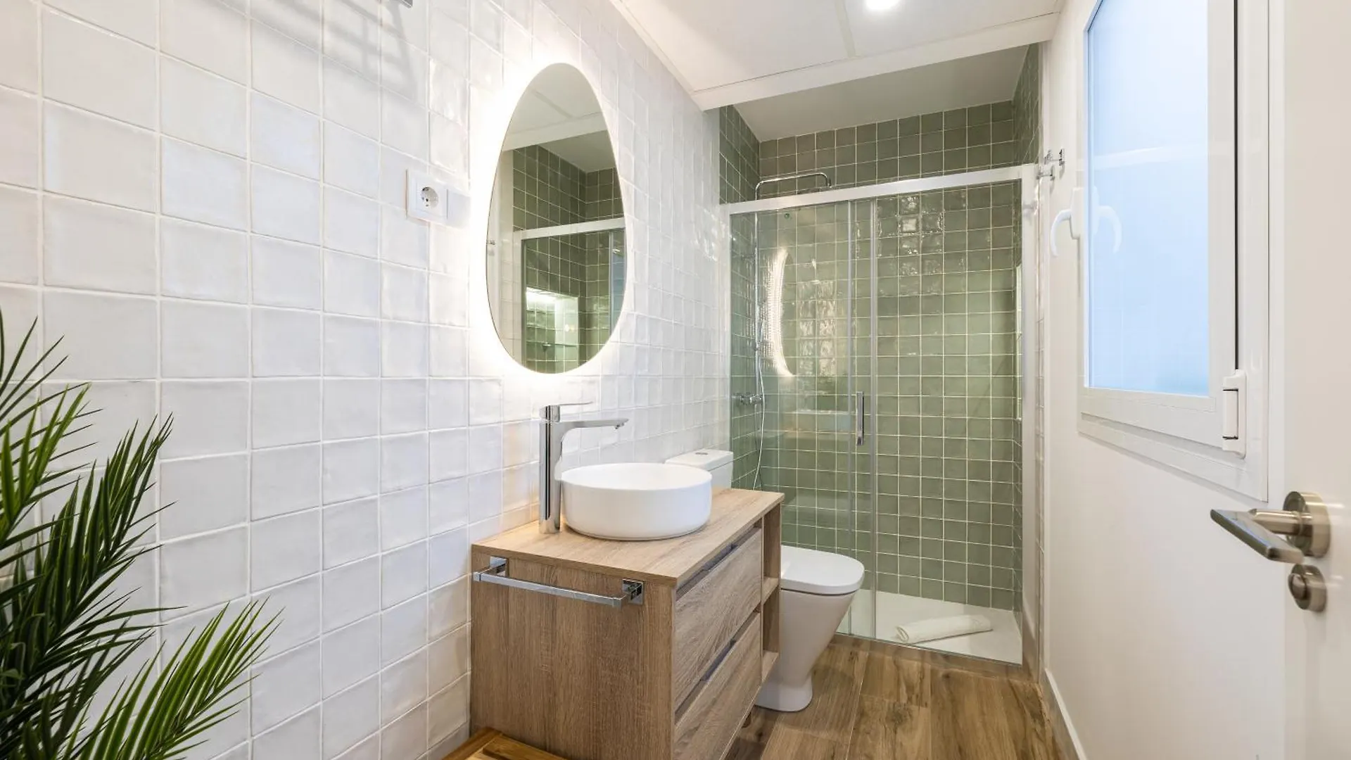 Apartment Modern Duplex Courtyard -2Bedrooms 2Baths Malaga