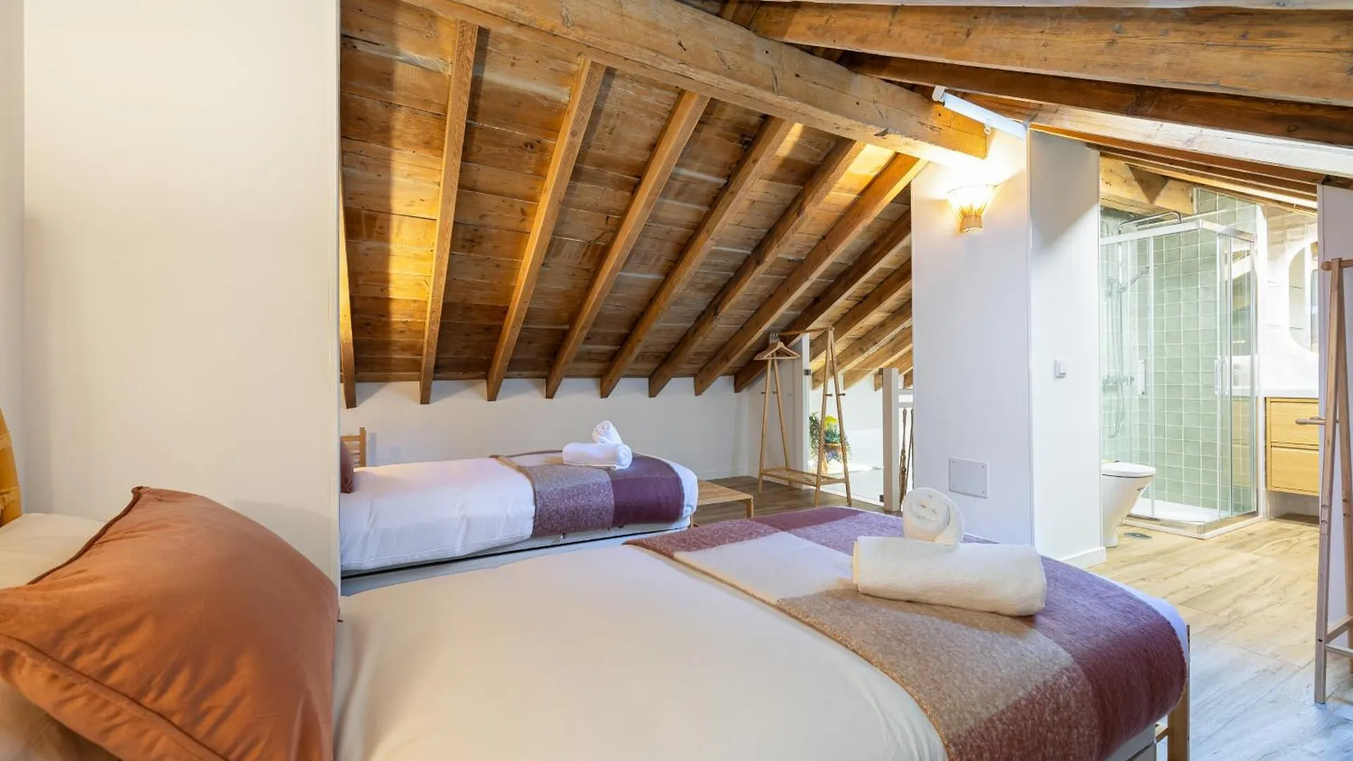 Modern Duplex Courtyard -2Bedrooms 2Baths Malaga 0*,